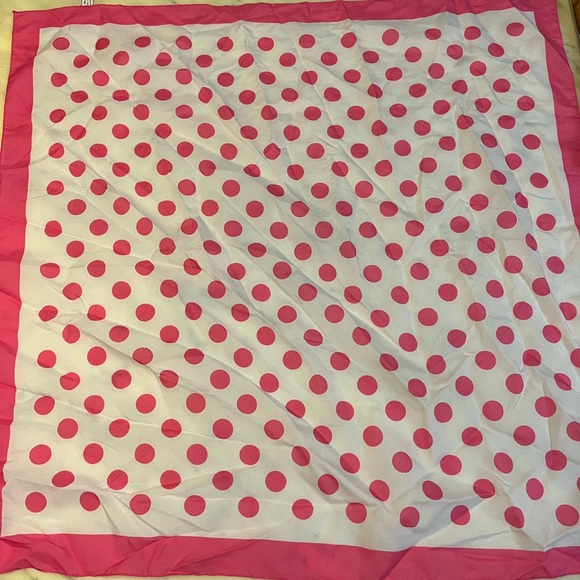 Red dot scarf  RN 66966 100% polyester Made in Italy - Picture 1 of 13